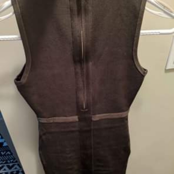 Hunter Green Body Con Dress - Picture 3 of 3